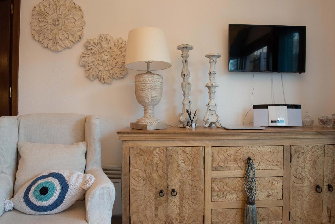 Dandy Villas Nea Roda - Melodic Waves - Private - Pool - Parking - Cellar المظهر الخارجي الصورة