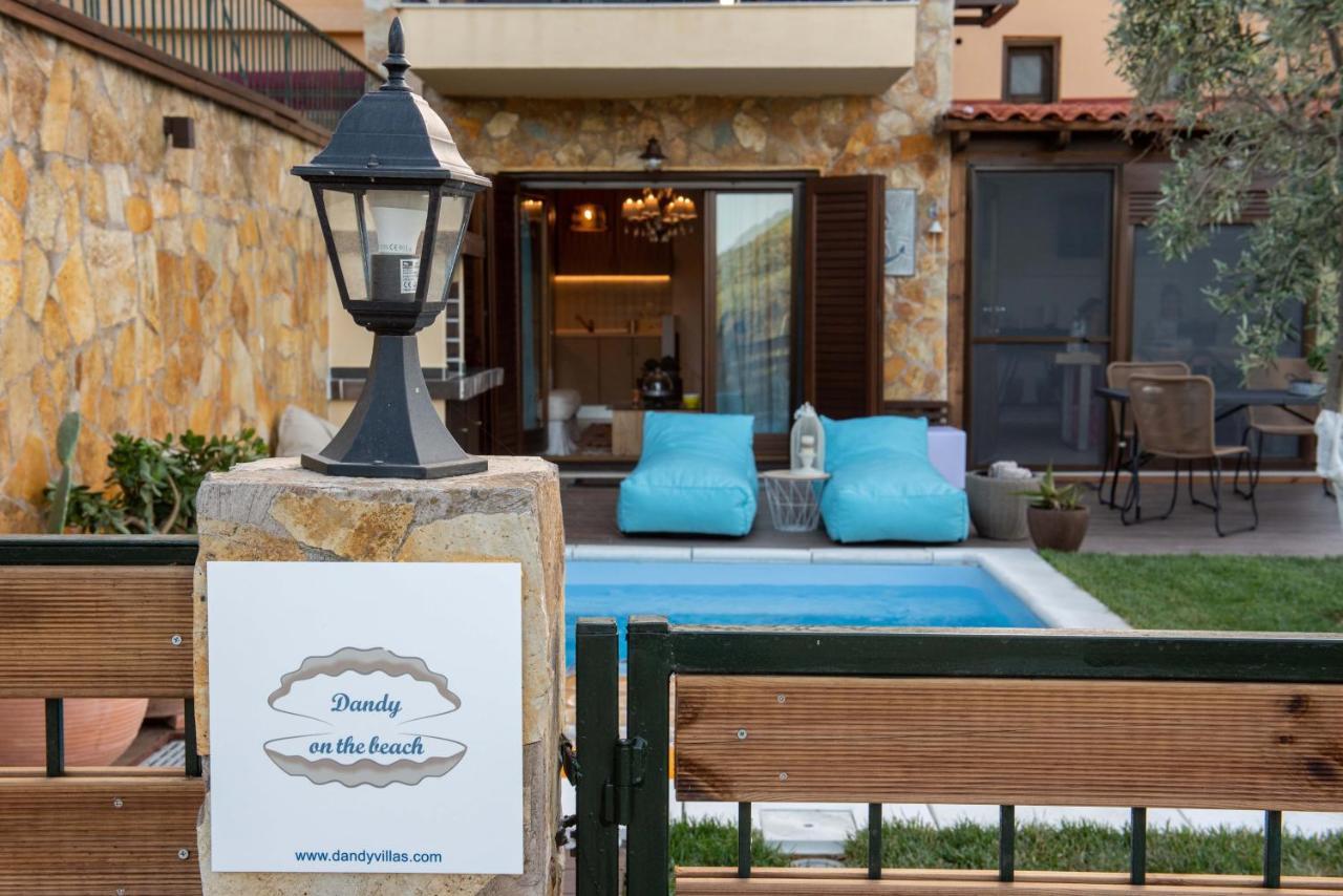 Dandy Villas Nea Roda - Melodic Waves - Private - Pool - Parking - Cellar المظهر الخارجي الصورة