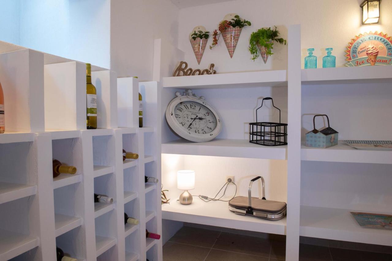 Dandy Villas Nea Roda - Melodic Waves - Private - Pool - Parking - Cellar المظهر الخارجي الصورة