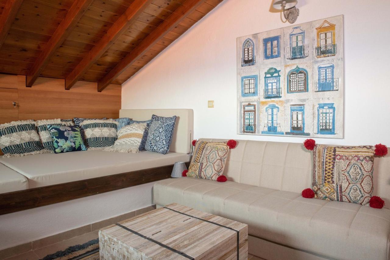 Dandy Villas Nea Roda - Melodic Waves - Private - Pool - Parking - Cellar المظهر الخارجي الصورة