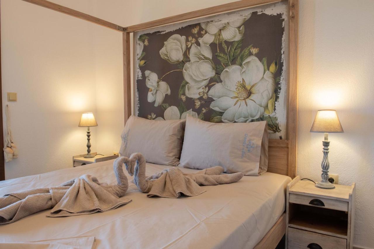 Dandy Villas Nea Roda - Melodic Waves - Private - Pool - Parking - Cellar المظهر الخارجي الصورة